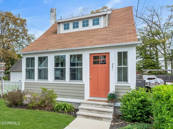 231 E Lakewood Avenue, Ocean Gate, NJ 08740