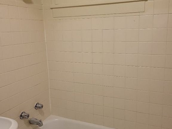5th image of 747 Willow St Unit 11