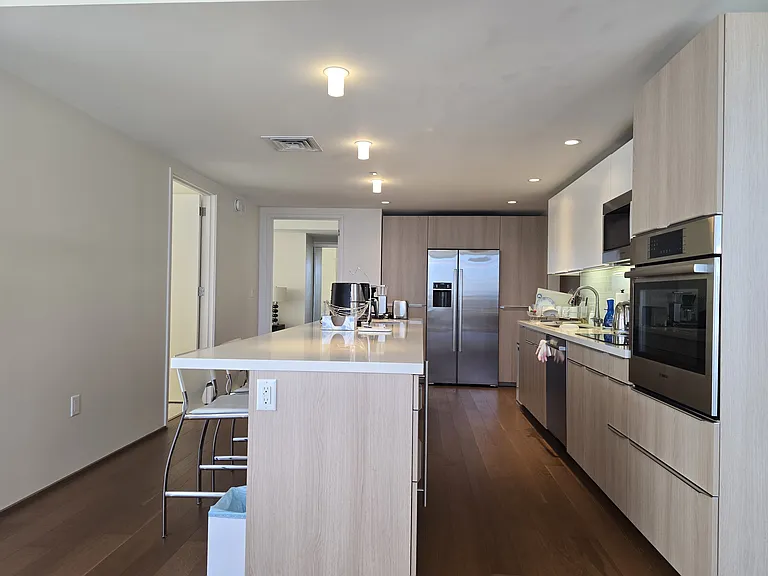 888 Kapiolani Blvd #2105 — Photo 4