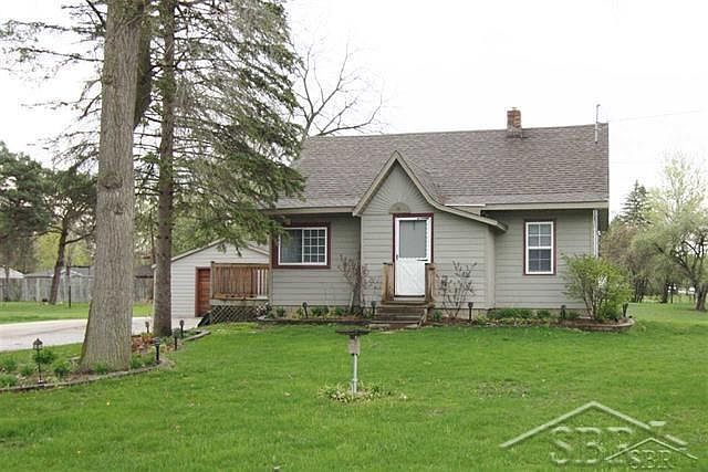 1st image of 1481 Andrew St
