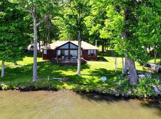 19440 Mayo Dr, Lanse, MI 49946