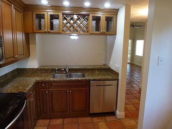 4th image of 1601 Woodbridge Lakes Cir