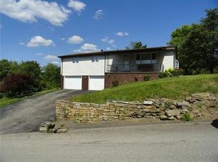 120 Mount East Rd, Connellsville, PA 15425