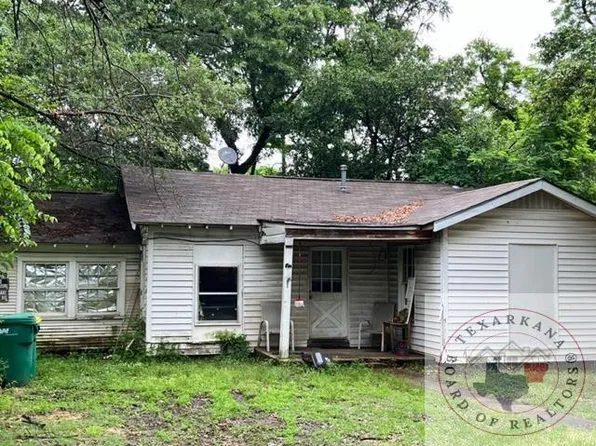 202 Macarthur Dr, Texarkana, TX 75501
