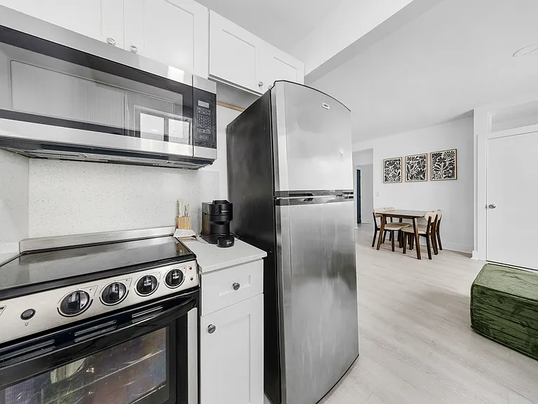 1260 SW 6th St — Photo 38