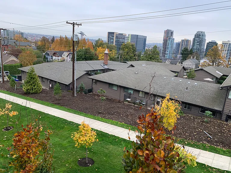 3745 SW Water Ave #101 — Photo 16
