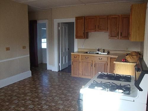 2nd image of 6 Park Ave