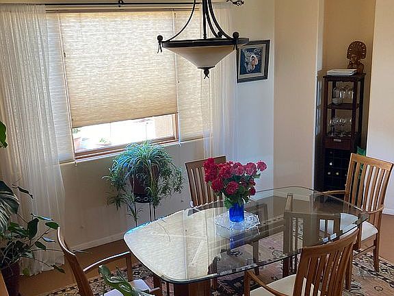 Formal dining 