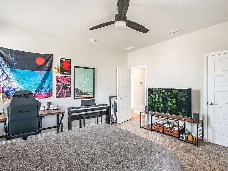 1501 Woodpecker St — Photo 10