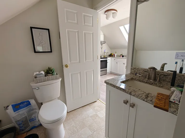 22 Clovelly Rd #3A — Photo 6