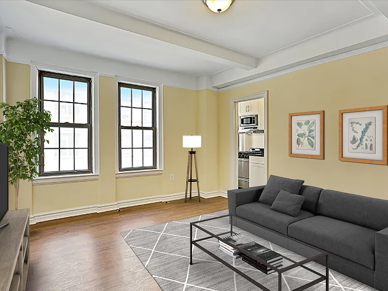 52 Clark St #5R — Photo 4