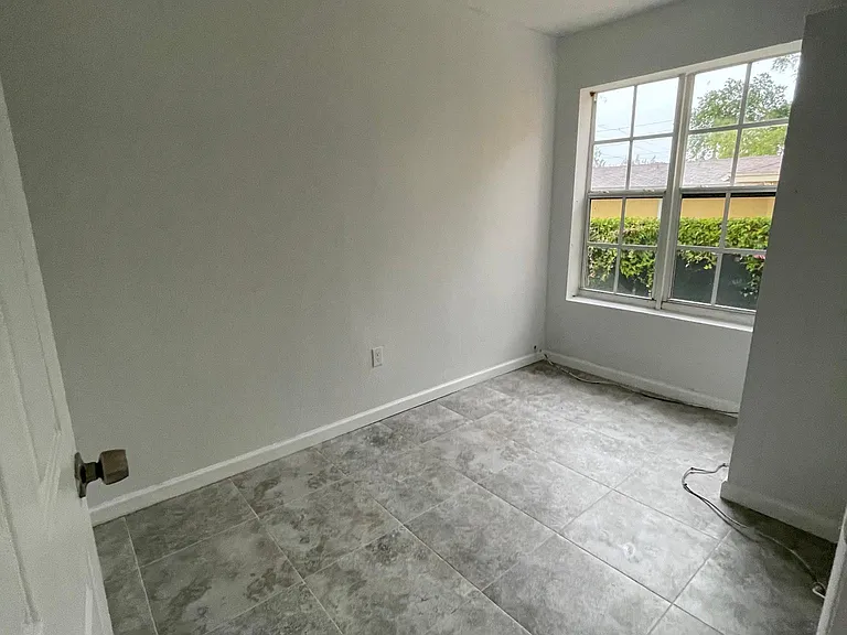 230 NW 64th St #3 — Photo 14