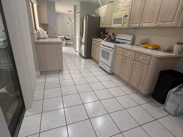 13337 SW 43rd Ln — Photo 4