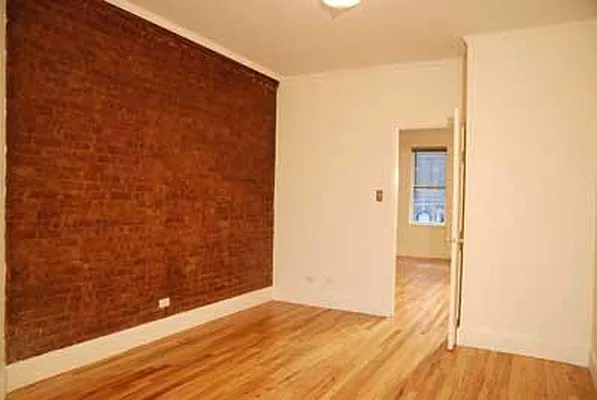 Rented by Buchbinder & Warren | media 16