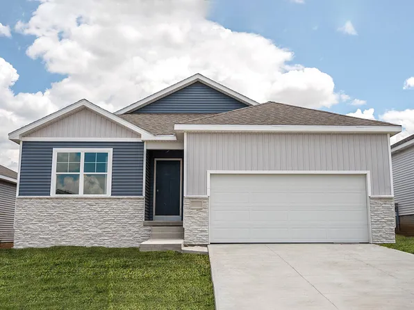 9627 Brighton Way SW, Cedar Rapids, IA 52404