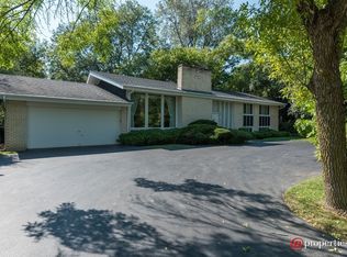 242 Aspen Ln, Highland Park, IL 60035