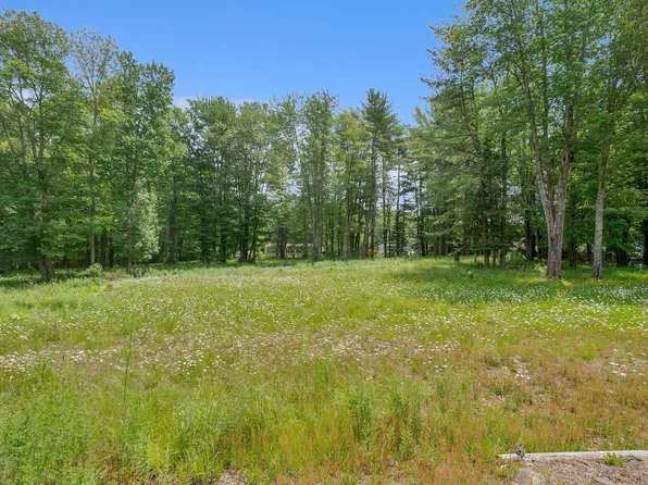 Lot 4 Jakubs Way, Kennebunk, ME 04043