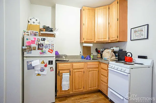 Rented by City Connections Realty | media 14