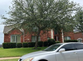 217 Hollow Crest Dr, Desoto, TX 75115