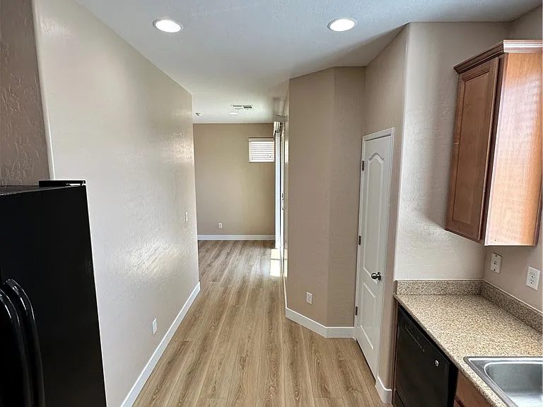 8146 Lake Chippewa St — Photo 12
