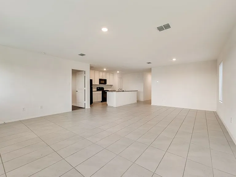 1012 Barkers Pond Ave — Photo 9