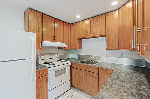 Floor plan Garden Apartments // Seattle // 1320 14th Ave... -