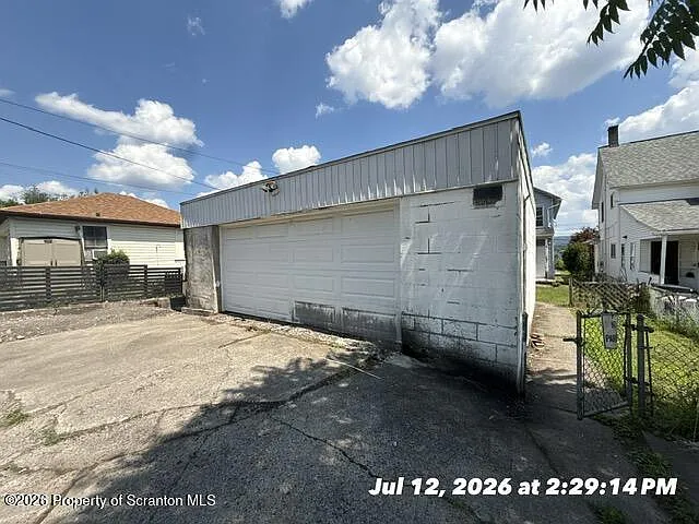 2 bed, 987 sqft, $1,350 — Photo 3