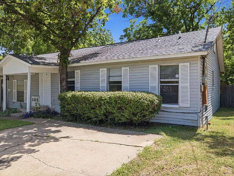 308 N Roe St #B — Photo 2