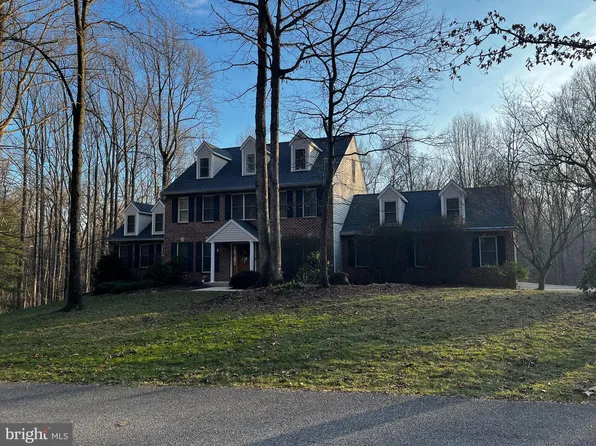 1529 Middle Run Dr, Finksburg, MD 21048