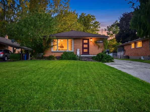 36 Woodland Ave, Chatham Kent, ON N7L 2S6