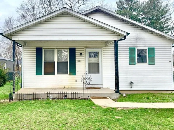 1749 N Fremont St, South Bend, IN 46628