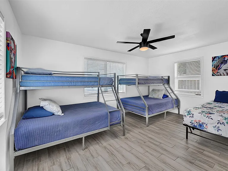 8010 Ocean Dr — Photo 19