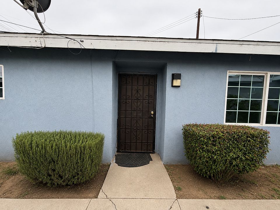 1st image of 5622 Gage Ave #1/2