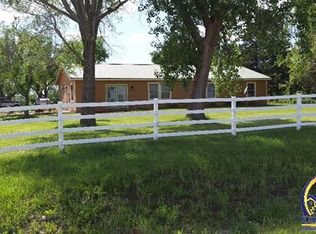 10208 Gray Wolf Rd, Harveyville, KS 66431