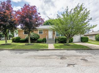 1008 Perry Ct, Hazleton, PA 18201