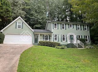 2729 E Sudbury Ct, Dunwoody, GA 30360