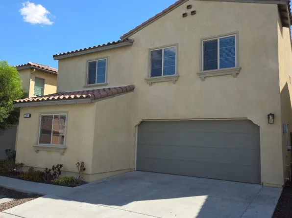 32855 Crown Point Ln, Lake Elsinore, CA 92530