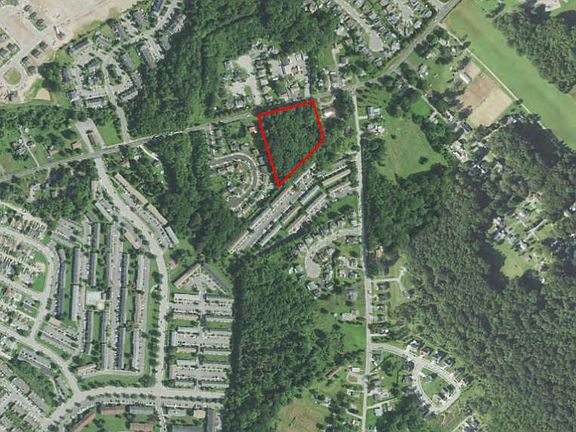 4th image of Bird River Rd