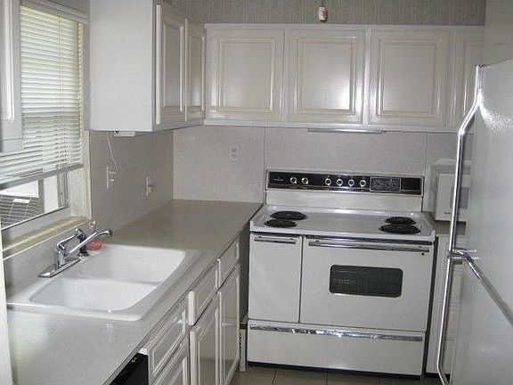 5th image of 1006 Tudor Ln