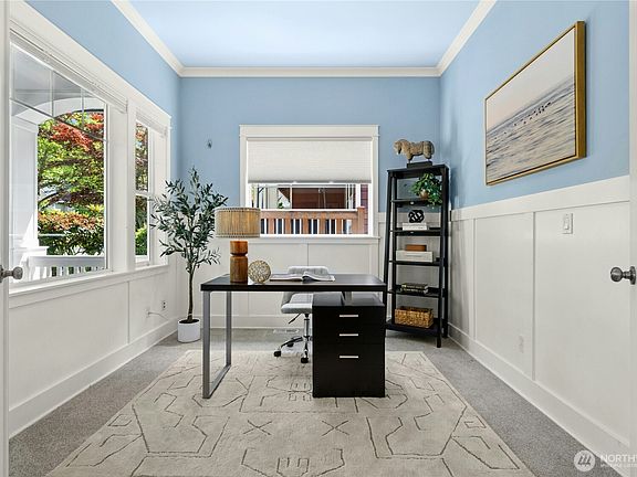 5th image of 2585 20th Avenue NE