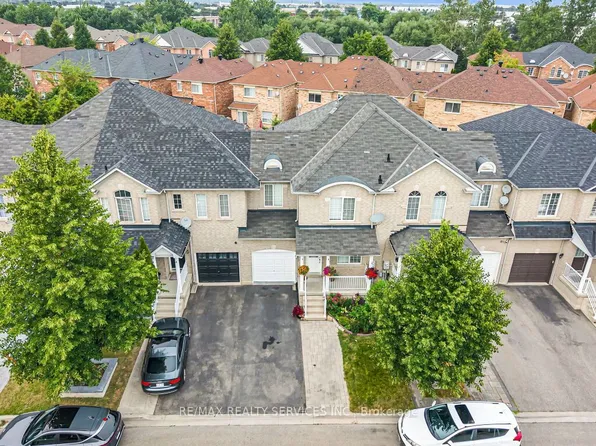 7 Olivett Ln, Brampton, ON L7A 2X3