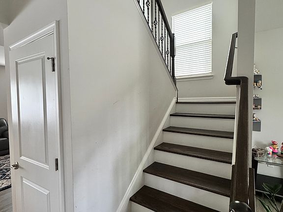 4th image of 1705 Eastwick Ln