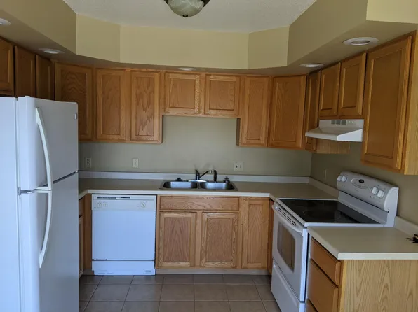 115 Summer Ln APT 1, Sparta, WI 54656