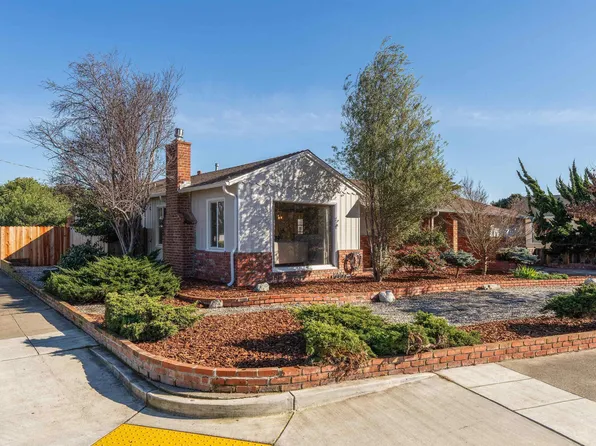 13000 Neptune Dr, San Leandro, CA 94577