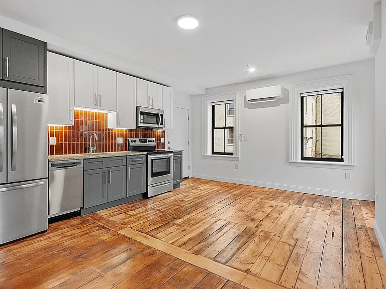 205 Summer St #5 — Photo 5