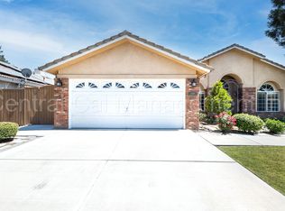 8519 Sun Harbor Dr, Bakersfield, CA 93312