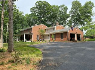 800 Ivy Farm Dr, Charlottesville, VA 22901