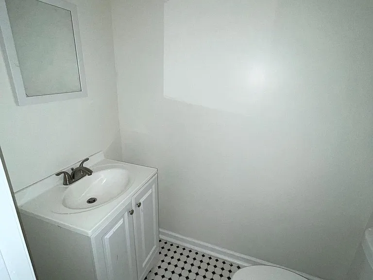 2519 N Mutter St — Photo 10