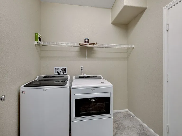 2806 Alenga St — Photo 18