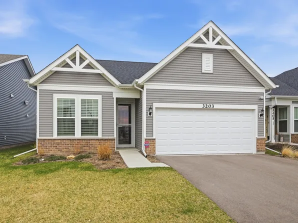 3203 Sweetgrass Cir, Aurora, IL 60503